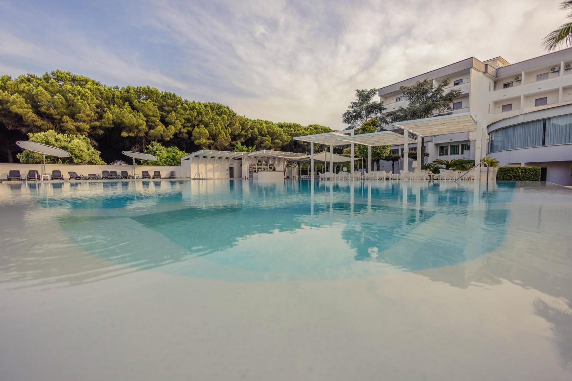 Hotel Le Palme Paestum Exteriör bild