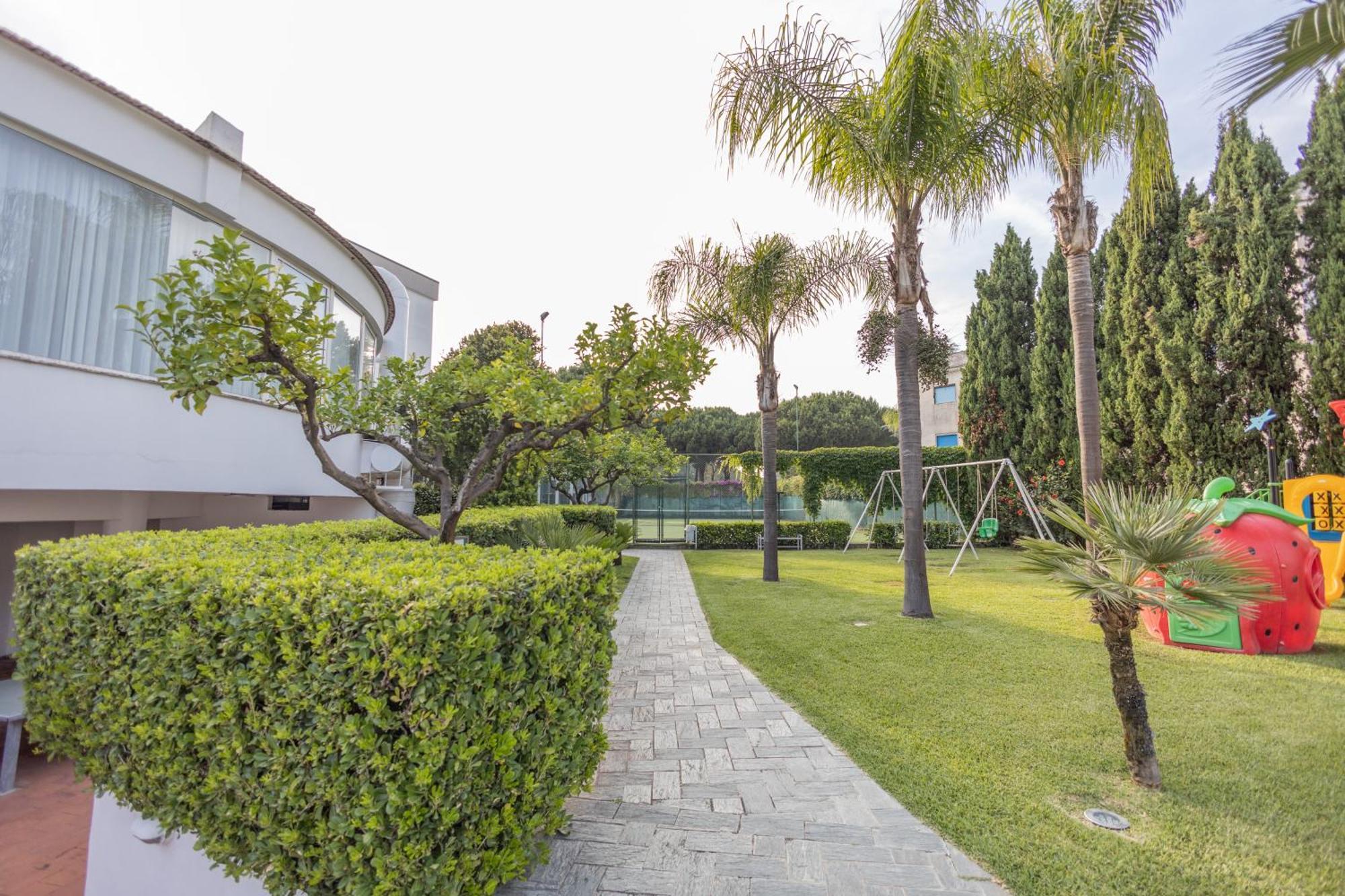 Hotel Le Palme Paestum Exteriör bild